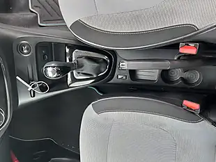 Used 2014 Renault Captur Blue - Interior and Exterior details 17