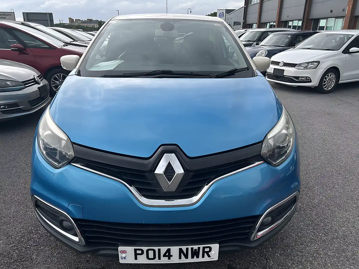 Used 2014 Renault Captur Blue - Interior and Exterior details 2