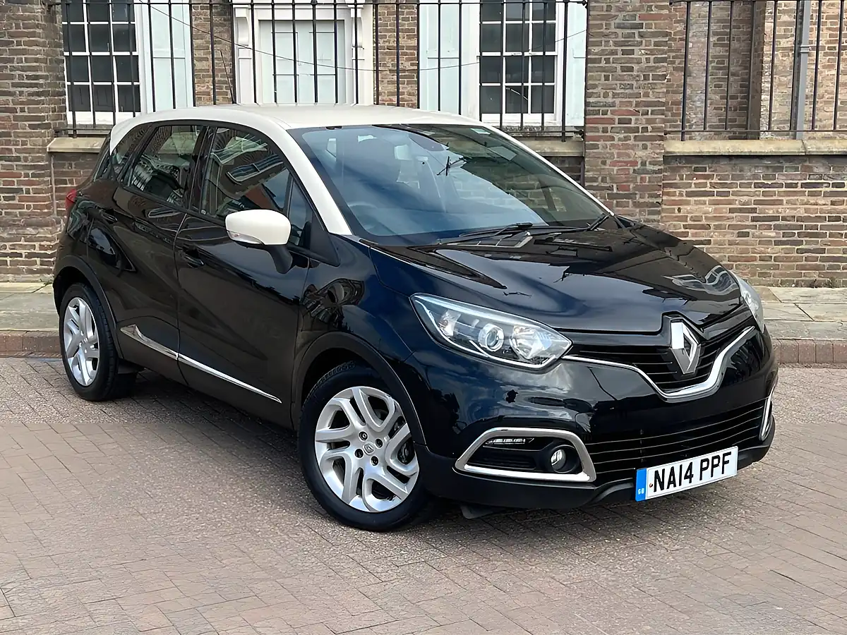 Used 2014 Renault Captur Dynamique Medianav Black - Front View