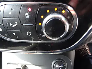 Used 2014 Renault Captur Dynamique Medianav Black - Interior and Exterior details 13