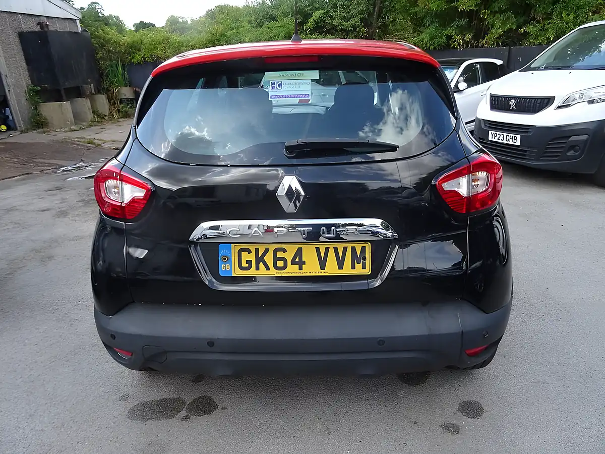 Used 2014 Renault Captur Dynamique Medianav Black - Interior and Exterior details 4