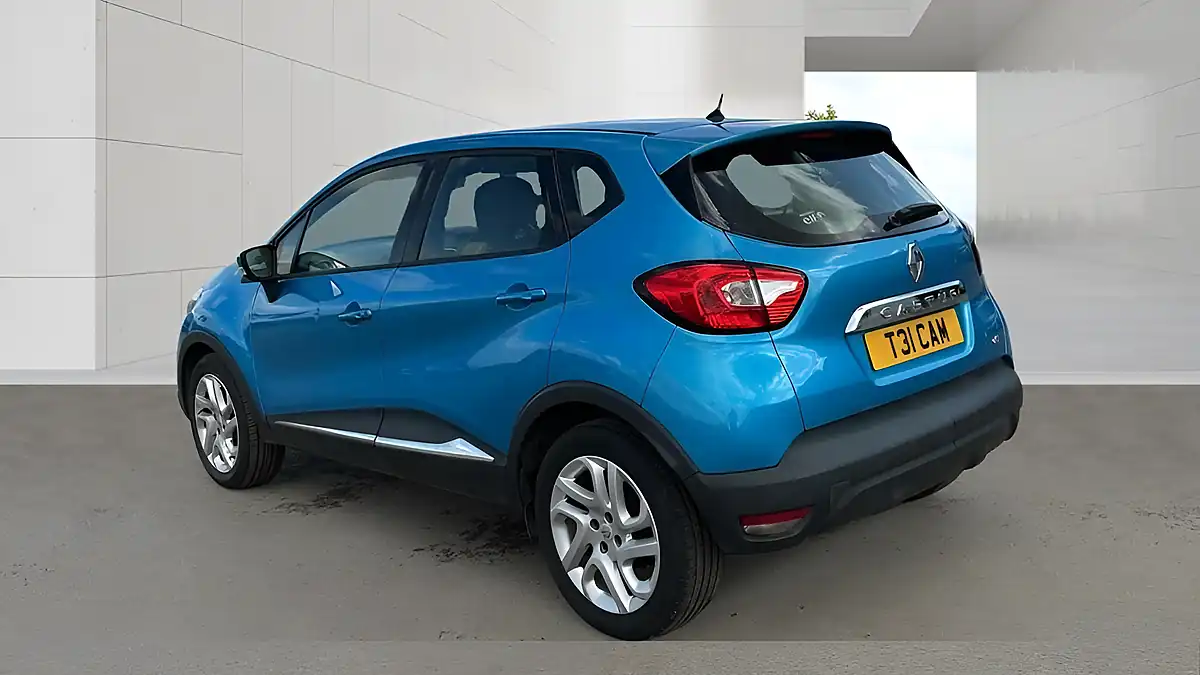Used 2014 Renault Captur Dynamique Medianav Blue - Interior and Exterior details 3