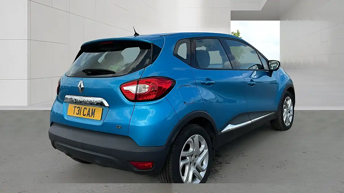 Used 2014 Renault Captur Dynamique Medianav Blue - Interior and Exterior details 4