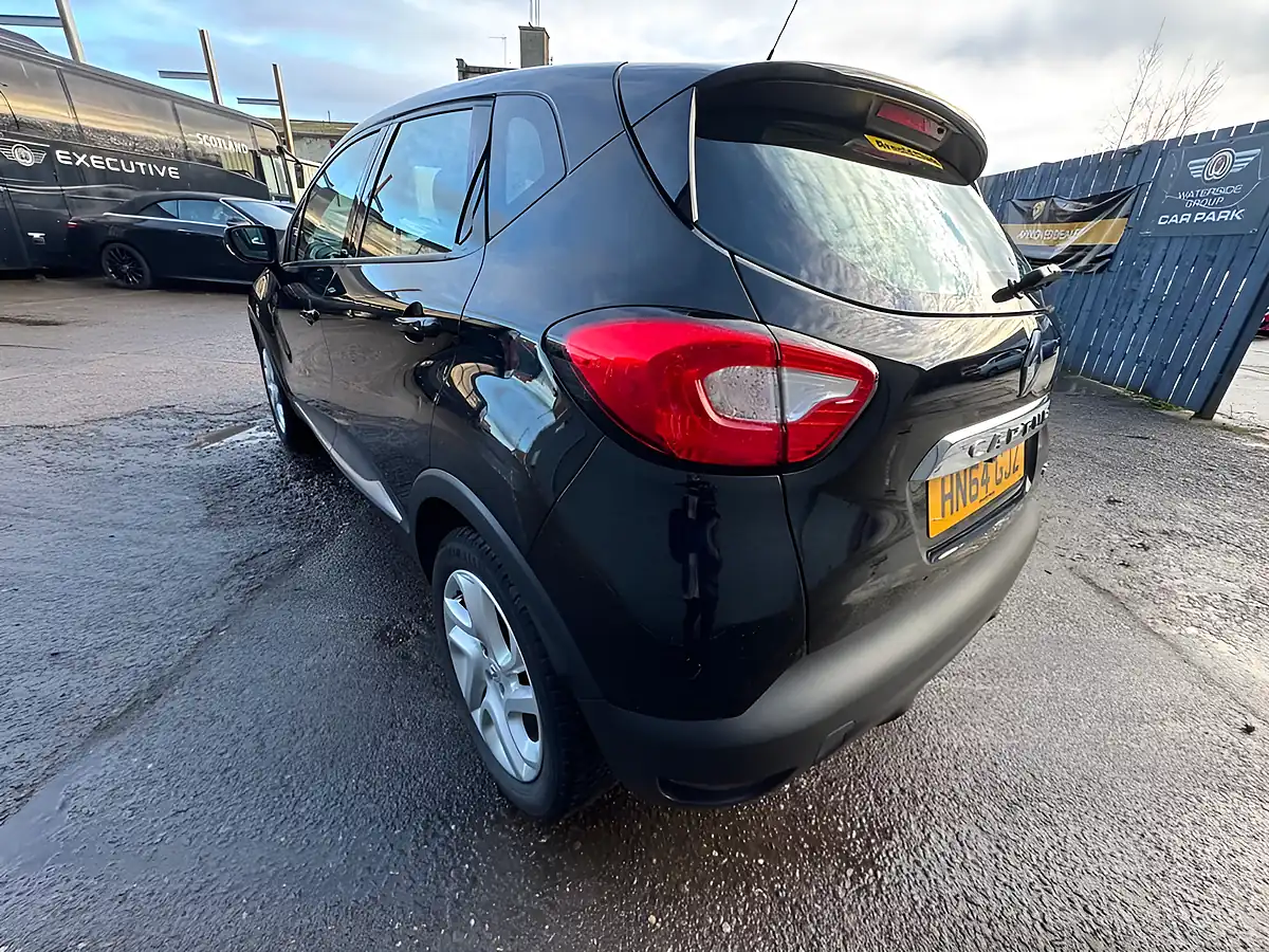 Used 2014 Renault Captur Dynamique Medianav Energy Black - Interior and Exterior details 11