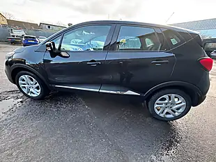 Used 2014 Renault Captur Dynamique Medianav Energy Black - Interior and Exterior details 14