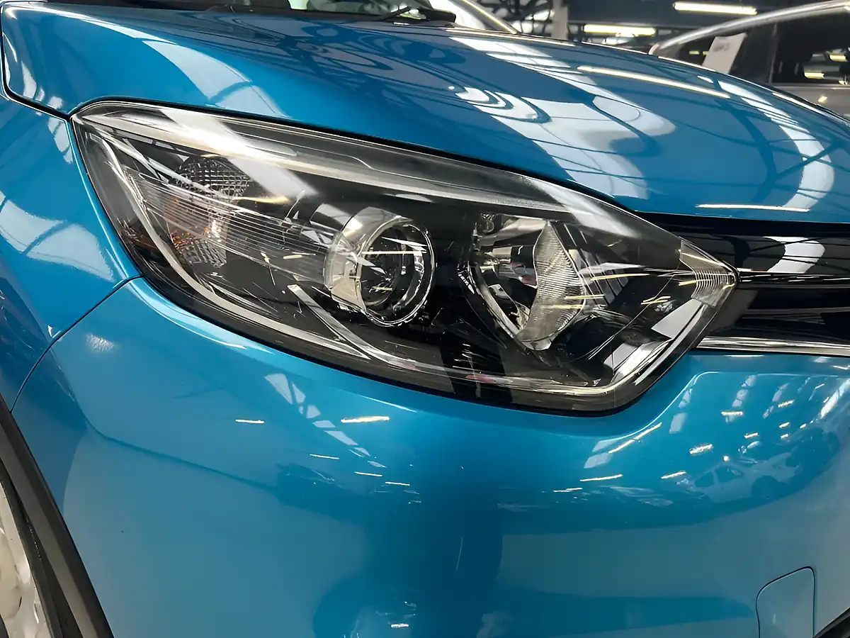 Used 2014 Renault Captur Dynamique Medianav Tahoe Blue - Interior and Exterior details 16