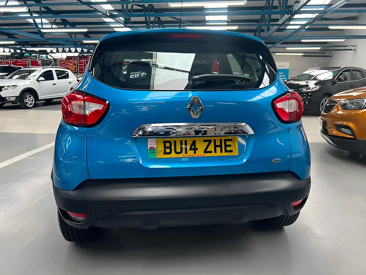 Used 2014 Renault Captur Dynamique Medianav Tahoe Blue - Interior and Exterior details 8