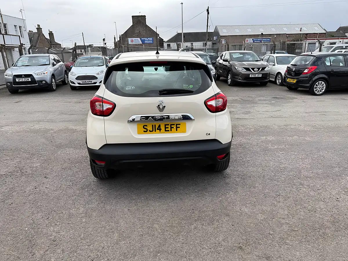 Used 2014 Renault Captur Dynamique Medianav White - Interior and Exterior details 6