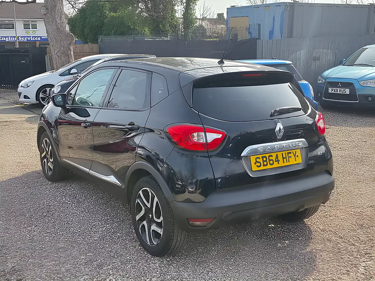 Used 2014 Renault Captur Dynamique S Medianav Black - Interior and Exterior details 10