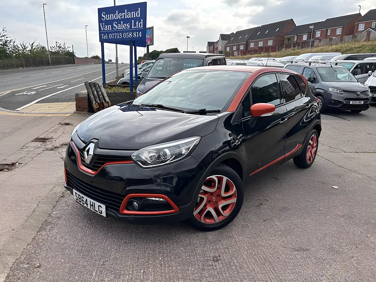 Used 2014 Renault Captur Dynamique S Medianav Black - Front View