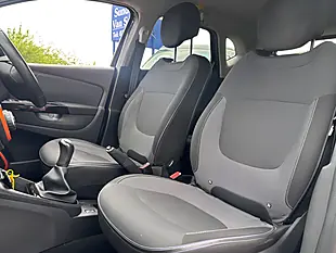 Used 2014 Renault Captur Dynamique S Medianav Black - Interior and Exterior details 15
