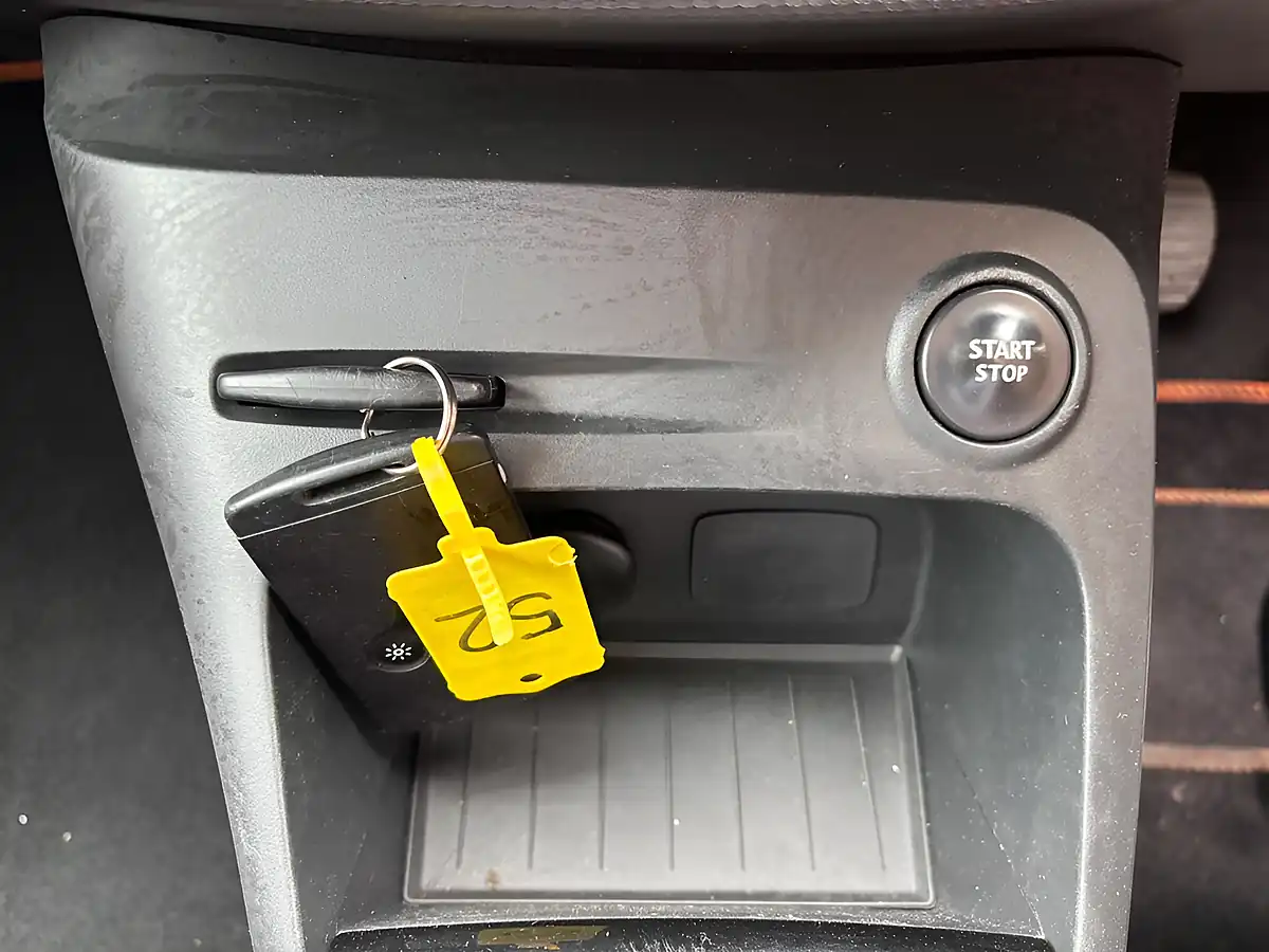 Used 2014 Renault Captur Dynamique S Medianav Black - Interior and Exterior details 19