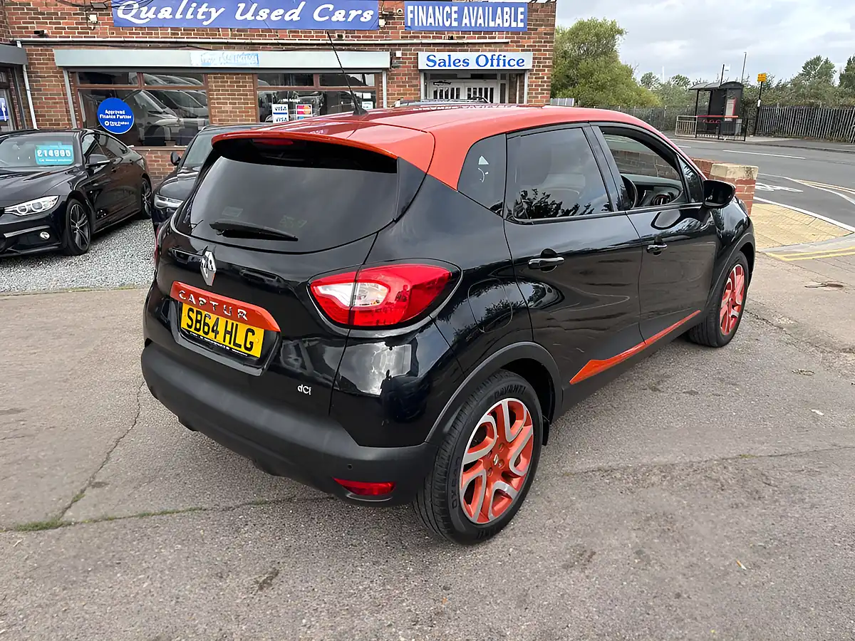 Used 2014 Renault Captur Dynamique S Medianav Black - Interior and Exterior details 8