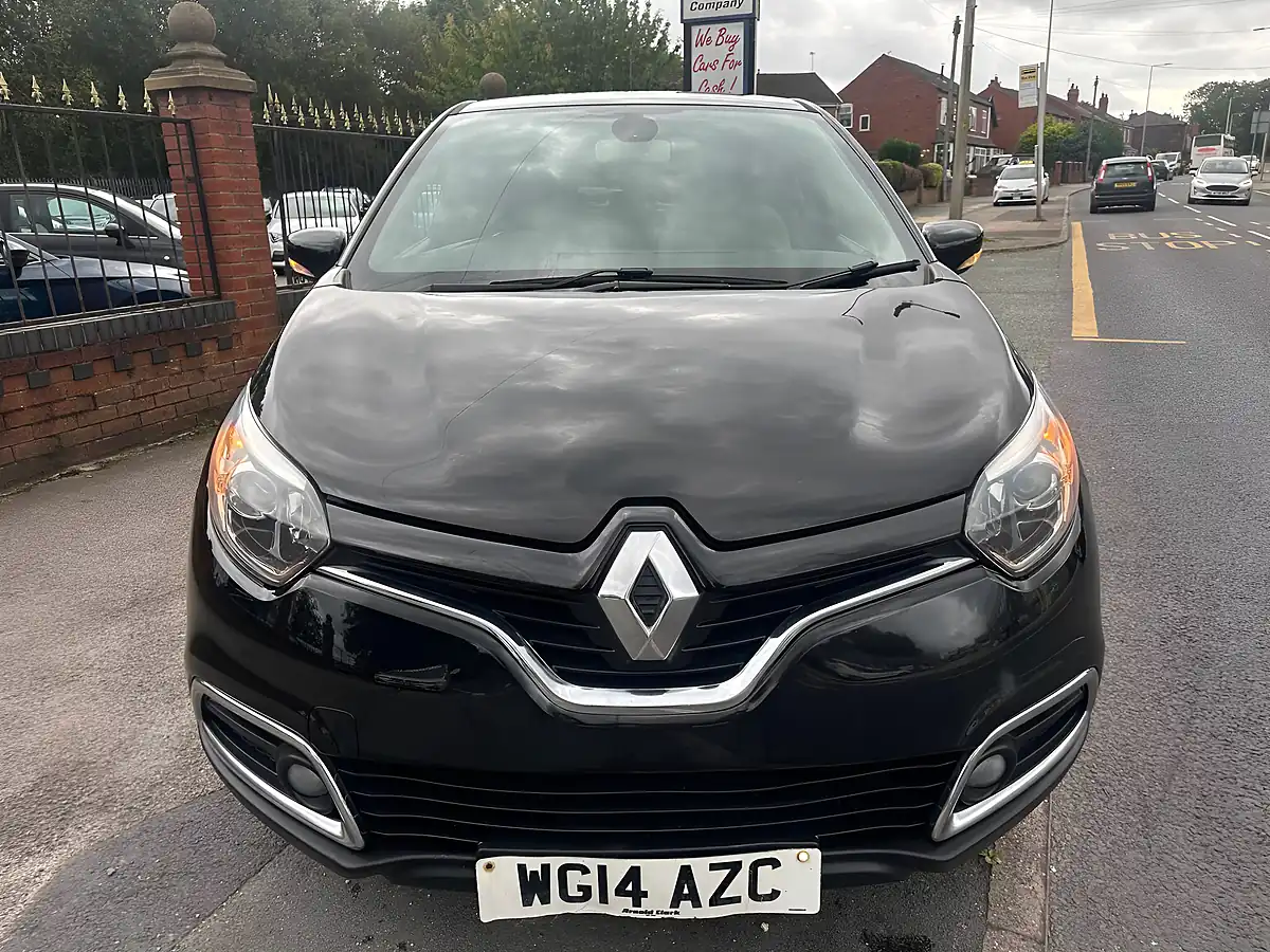 Used 2014 Renault Captur Dynamique S Medianav Black - Interior and Exterior details 5