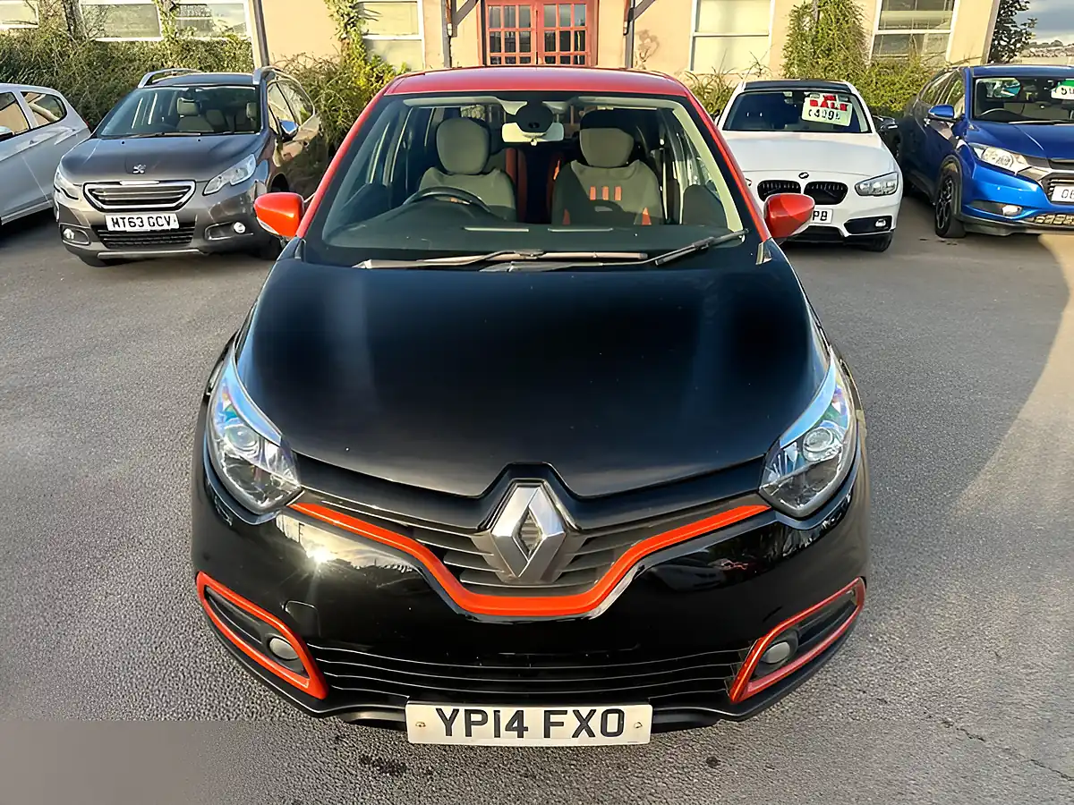 Used 2014 Renault Captur Dynamique S Medianav Black - Interior and Exterior details 4