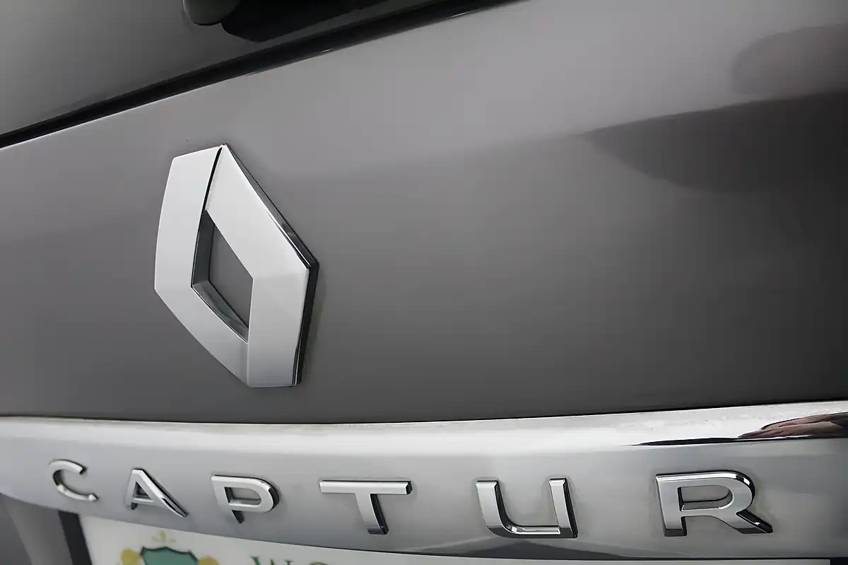 Used 2014 Renault Captur Dynamique S Medianav Grey - Interior and Exterior details 13