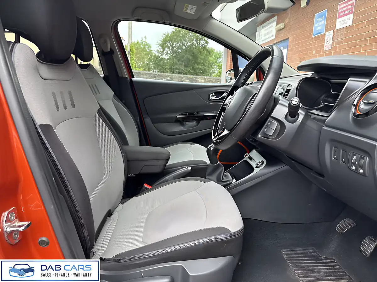 Used 2014 Renault Captur Dynamique S Medianav Orange and Cream - Interior and Exterior details 17