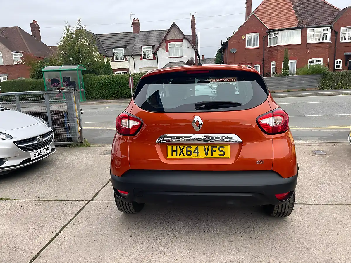 Used 2014 Renault Captur Energy Dynamique Medianav Orange - Interior and Exterior details 13