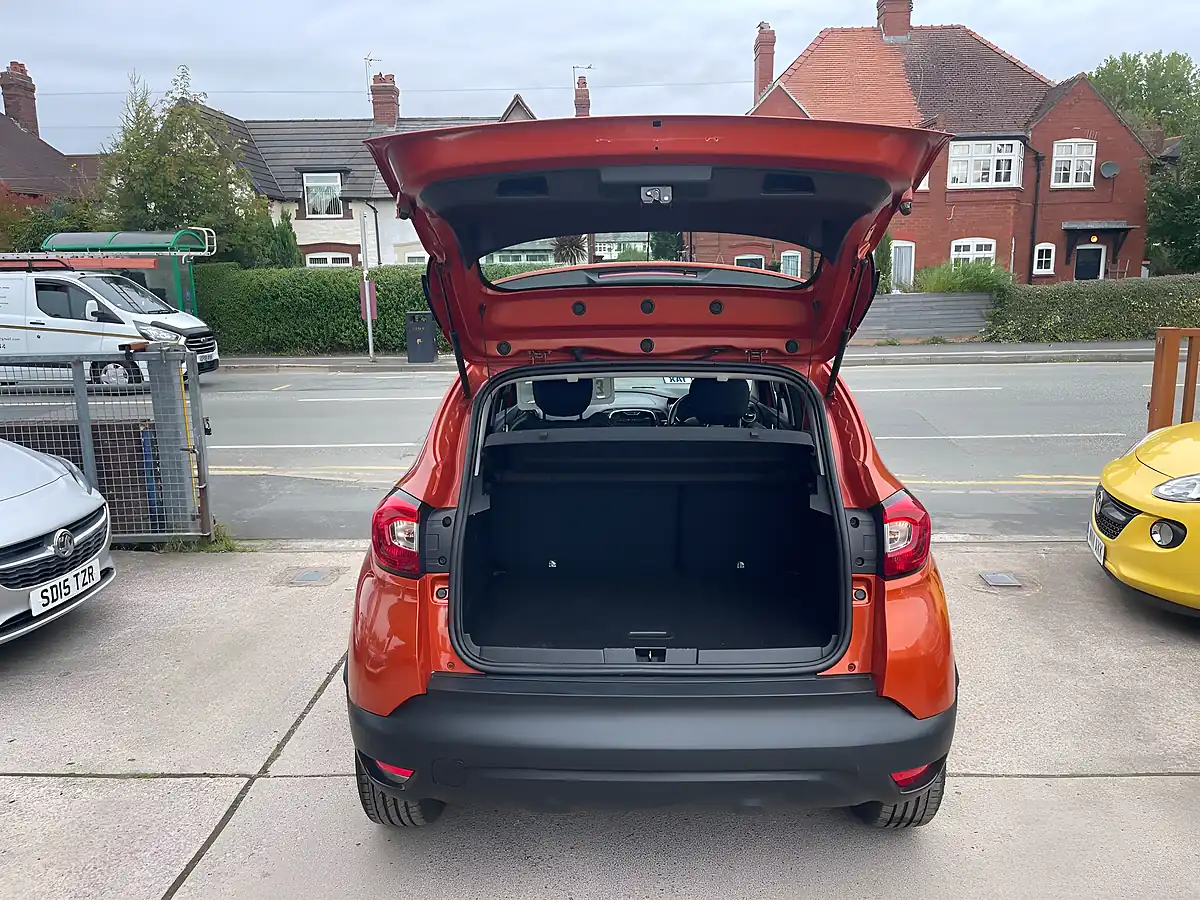 Used 2014 Renault Captur Energy Dynamique Medianav Orange - Interior and Exterior details 17