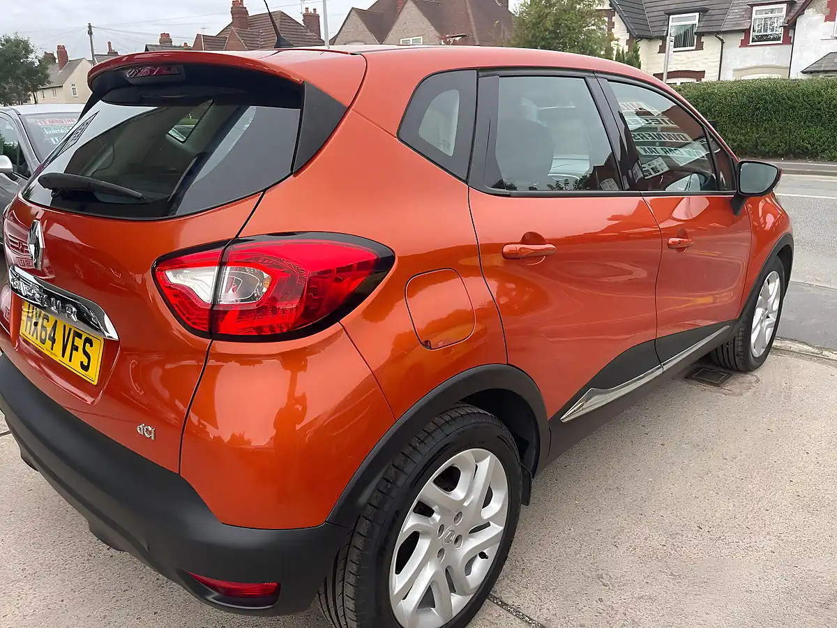 Used 2014 Renault Captur Energy Dynamique Medianav Orange - Interior and Exterior details 18