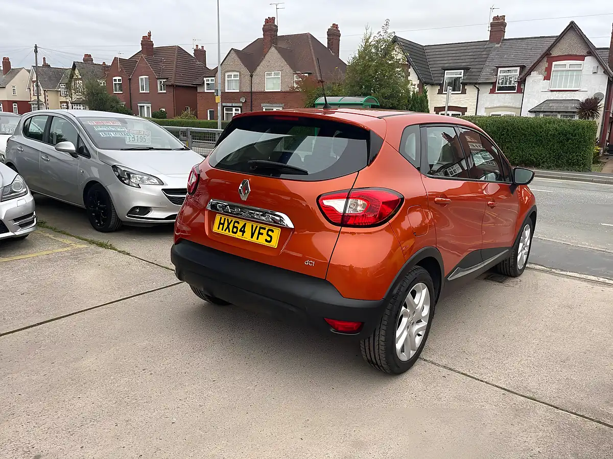 Used 2014 Renault Captur Energy Dynamique Medianav Orange - Interior and Exterior details 2