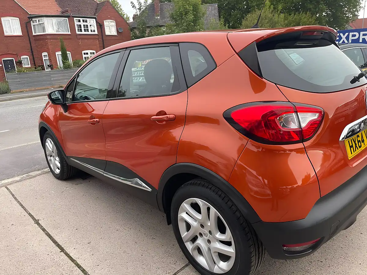 Used 2014 Renault Captur Energy Dynamique Medianav Orange - Interior and Exterior details 20