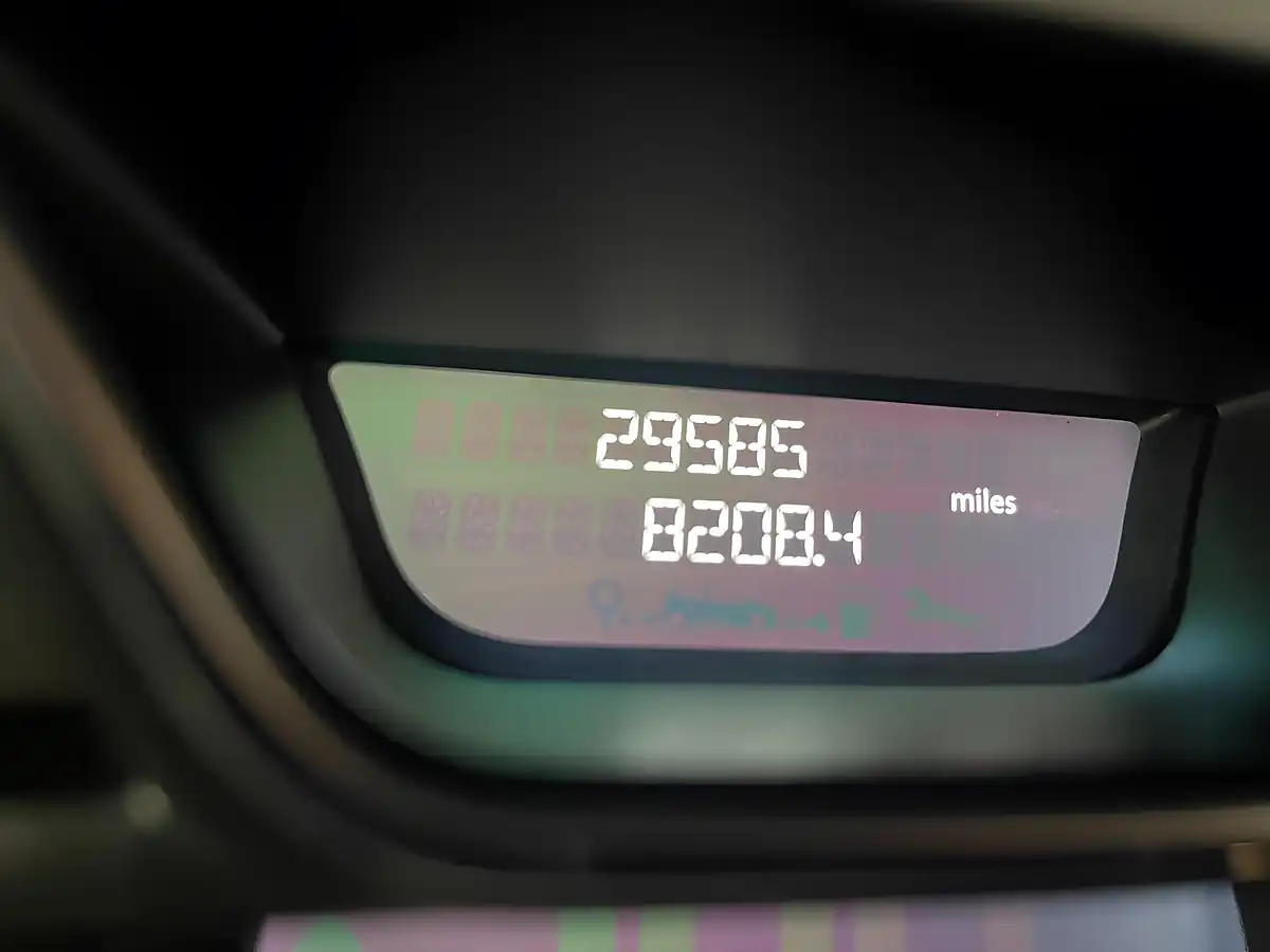 Used 2014 Renault Captur Energy Dynamique Medianav Orange - Interior and Exterior details 8