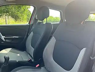 Used 2014 Renault Captur Expression + Convenience Orange - Interior and Exterior details 17