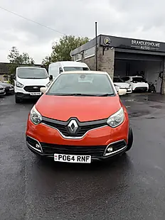 Used 2014 Renault Captur Orange - Interior and Exterior details 3