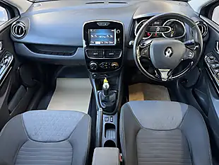 Used 2014 Renault Clio Dynamique Media Nav Black - Interior and Exterior details 12