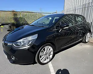 Used 2014 Renault Clio Dynamique Media Nav Black - Interior and Exterior details 2