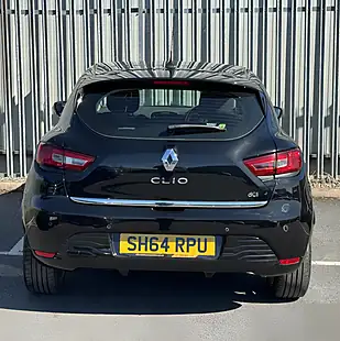 Used 2014 Renault Clio Dynamique Media Nav Black - Interior and Exterior details 6