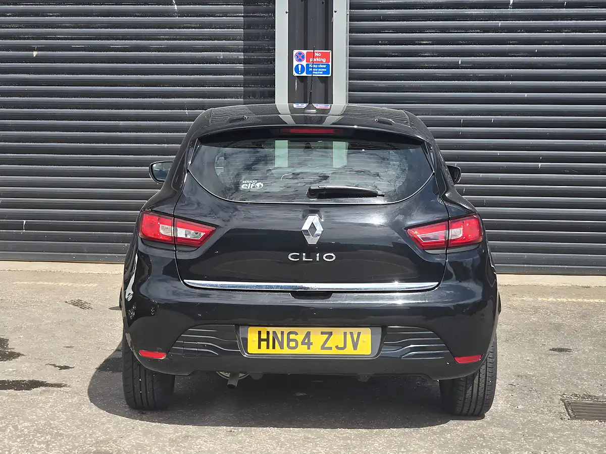Used 2014 Renault Clio Dynamique Medianav Black - Interior and Exterior details 13