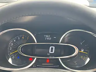 Used 2014 Renault Clio Dynamique Medianav Black - Interior and Exterior details 11