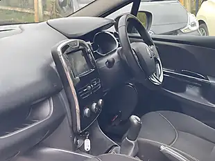 Used 2014 Renault Clio Dynamique Medianav Black - Interior and Exterior details 15
