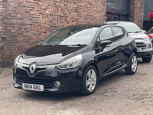 Used 2014 Renault Clio Dynamique Medianav Black - Interior and Exterior details 3
