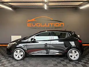 Used 2014 Renault Clio Dynamique Medianav Black - Interior and Exterior details 3