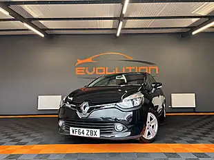 Used 2014 Renault Clio Dynamique Medianav Black - Interior and Exterior details 6