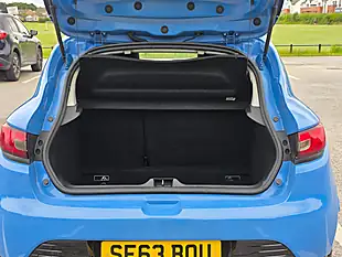 Used 2014 Renault Clio Dynamique Medianav Blue - Interior and Exterior details 17