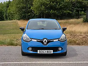 Used 2014 Renault Clio Dynamique Medianav Blue - Interior and Exterior details 2
