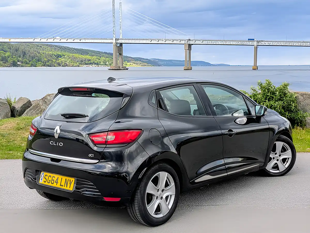 Used 2014 Renault Clio Dynamique Medianav Energy Black - Interior and Exterior details 5