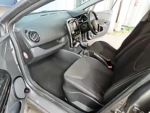 Used 2014 Renault Clio Dynamique Medianav Grey - Interior and Exterior details 11