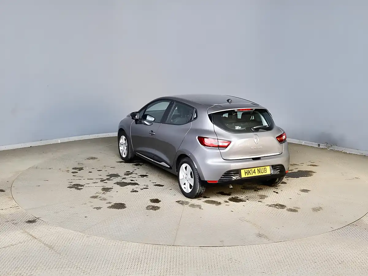 Used 2014 Renault Clio Dynamique Medianav Grey - Interior and Exterior details 4