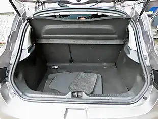 Used 2014 Renault Clio Dynamique Medianav Grey - Interior and Exterior details 6