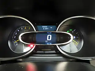 Used 2014 Renault Clio Dynamique Medianav Grey - Interior and Exterior details 9