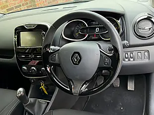 Used 2014 Renault Clio Dynamique Medianav Grey - Interior and Exterior details 4