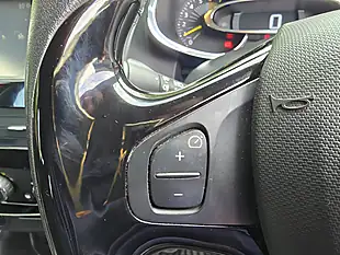 Used 2014 Renault Clio Dynamique Medianav Red - Interior and Exterior details 13