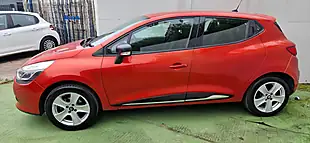Used 2014 Renault Clio Dynamique Medianav Red - Interior and Exterior details 7