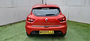 Used 2014 Renault Clio Dynamique Medianav Red - Interior and Exterior details 9