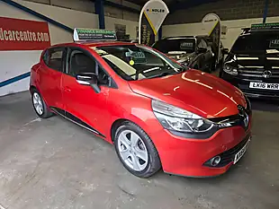 Used 2014 Renault Clio Dynamique Medianav Red - Interior and Exterior details 10